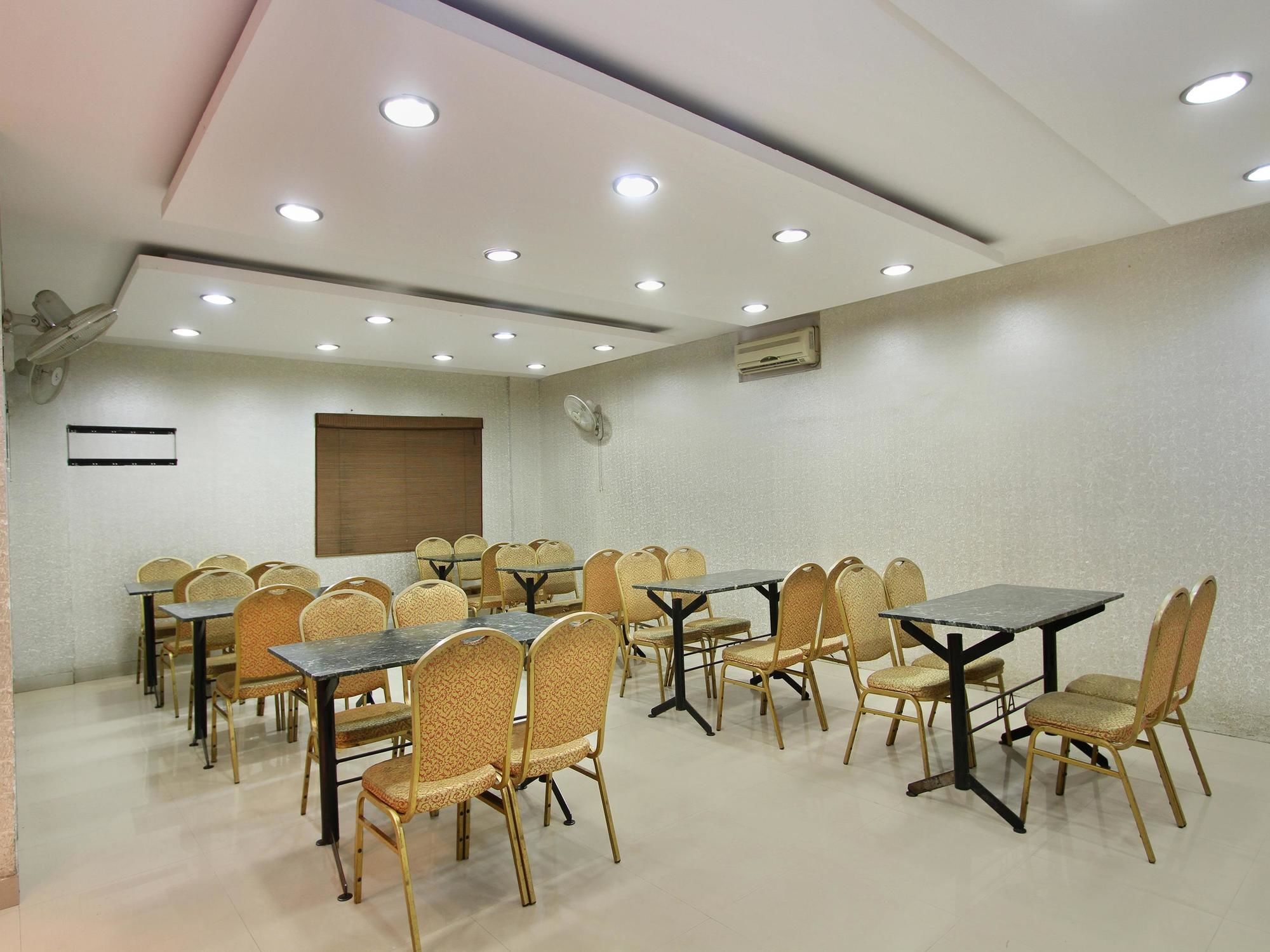 Oyo 435 Hotel Amshi International Bengaluru Zewnętrze zdjęcie
